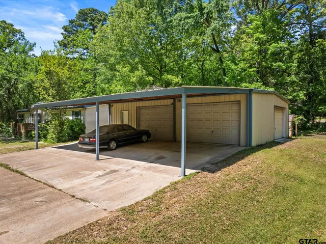 a house view with a outdoor space