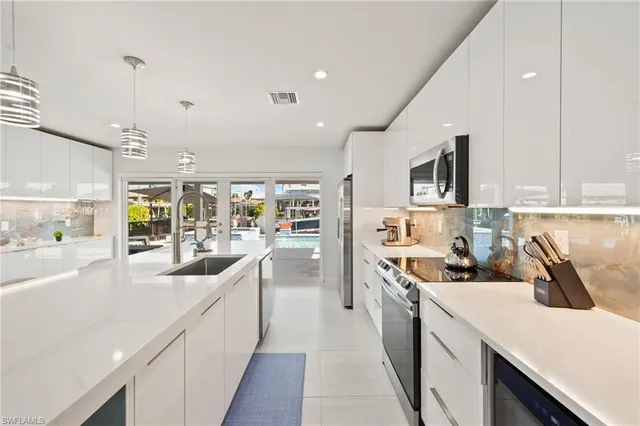 $1,575,000 | 139 San Salvador Street, Naples, FL 34113