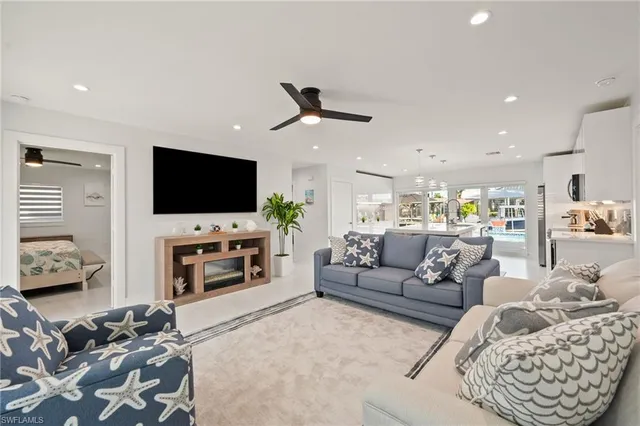 $1,575,000 | 139 San Salvador Street, Naples, FL 34113