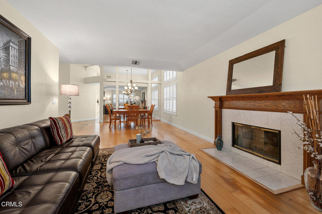 286 Golden Fern Court Simi Valley, CA 93065 - Photo 6 of 39