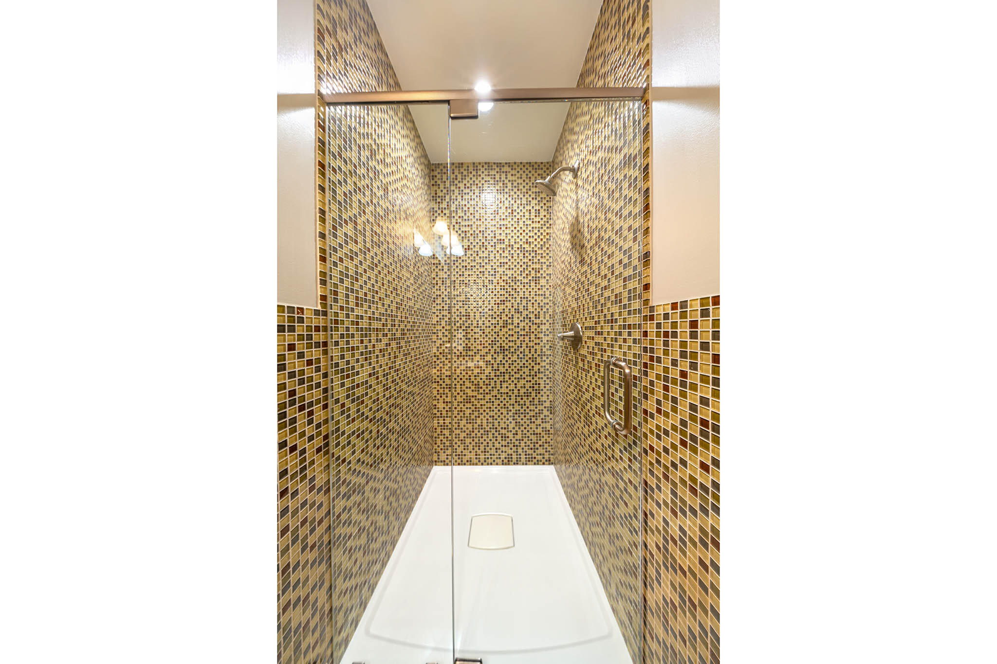 31473 Warner Street Big Pine Key, FL 33043 - Photo 25 of 49 a bathroom with a shower