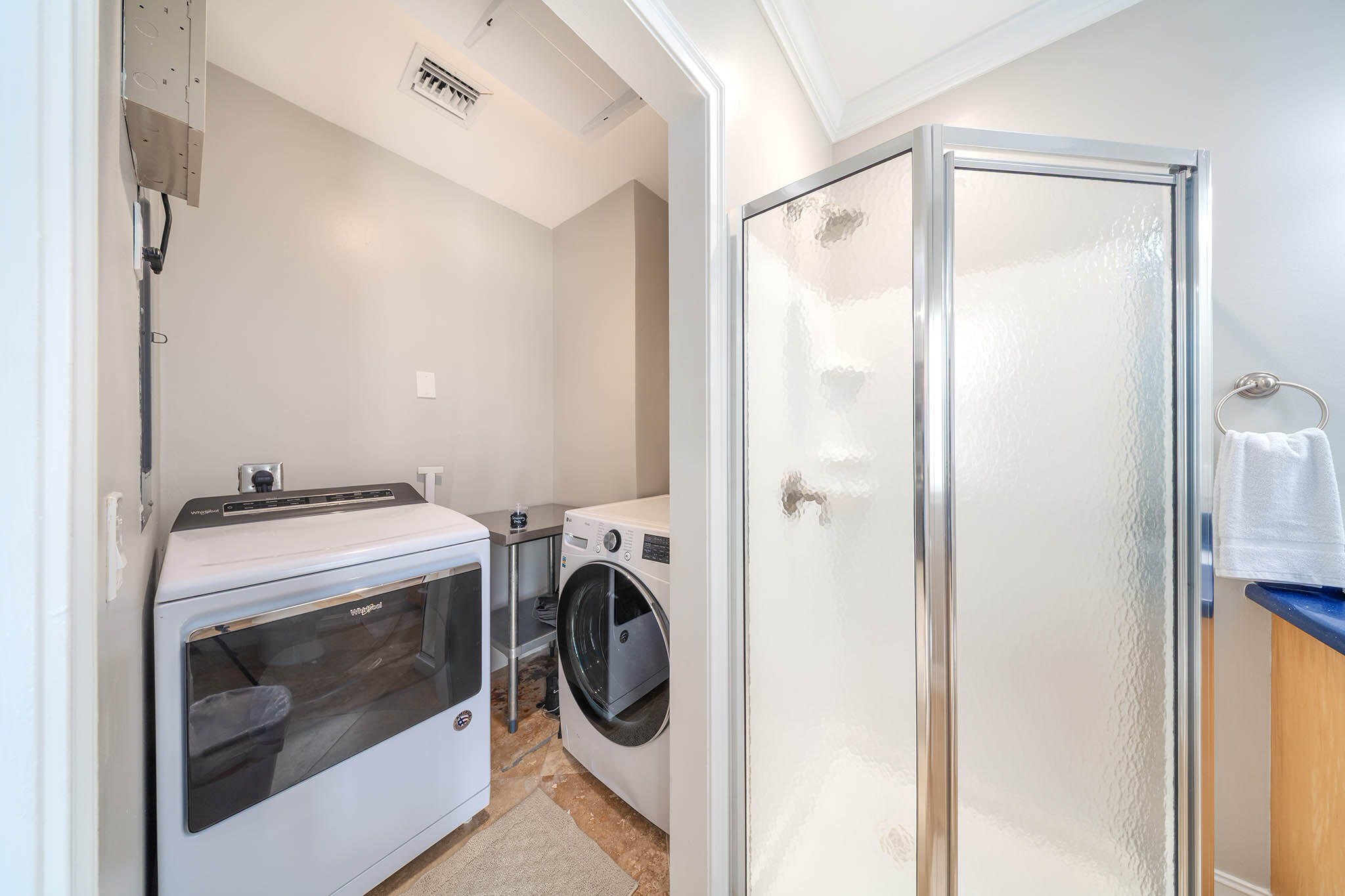 31473 Warner Street Big Pine Key, FL 33043 - Photo 33 of 49 a utility room with dryer and washer