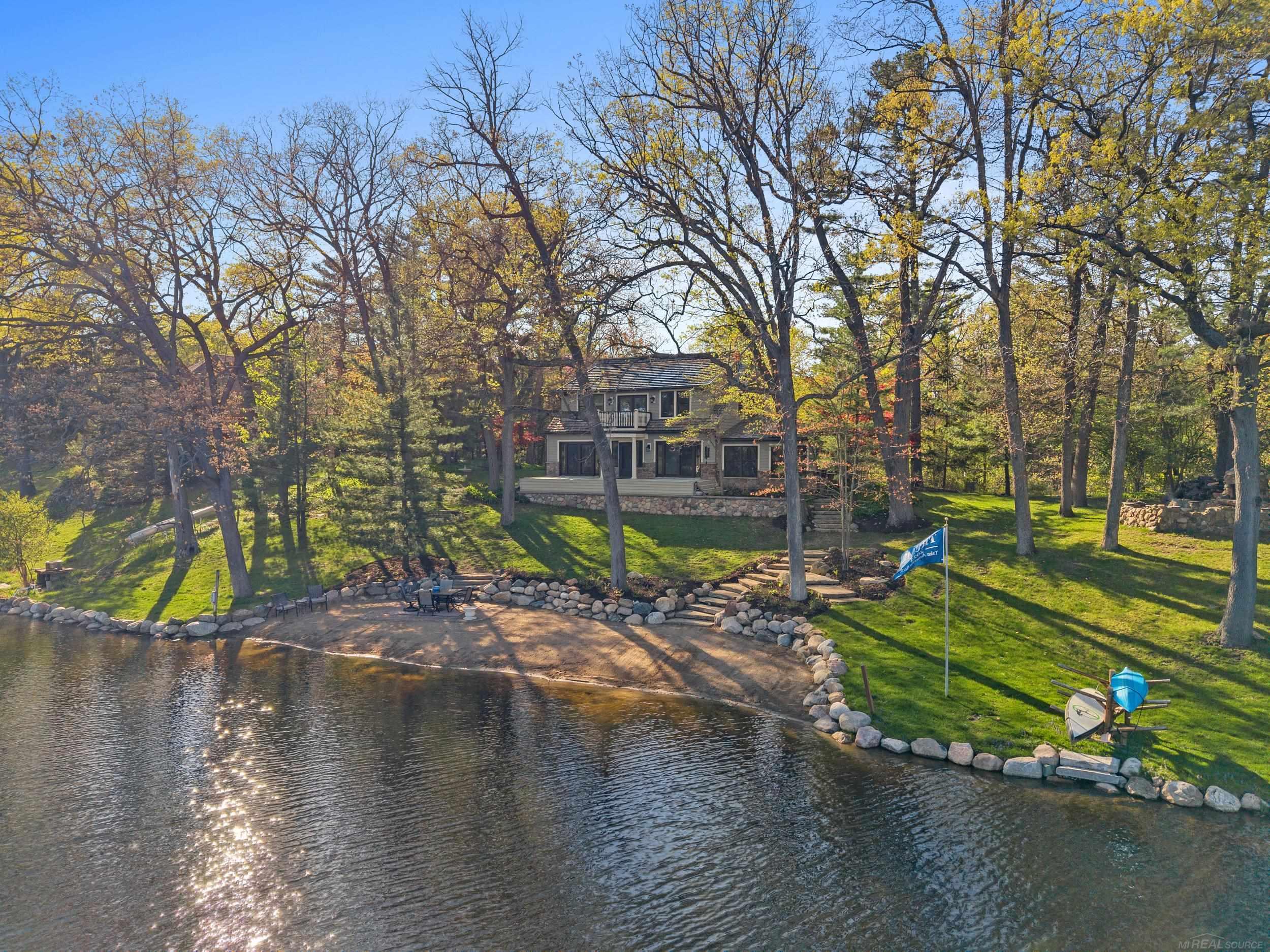 1071 Nakomis Road Lake Orion, MI 48362 - Photo 59 of 71