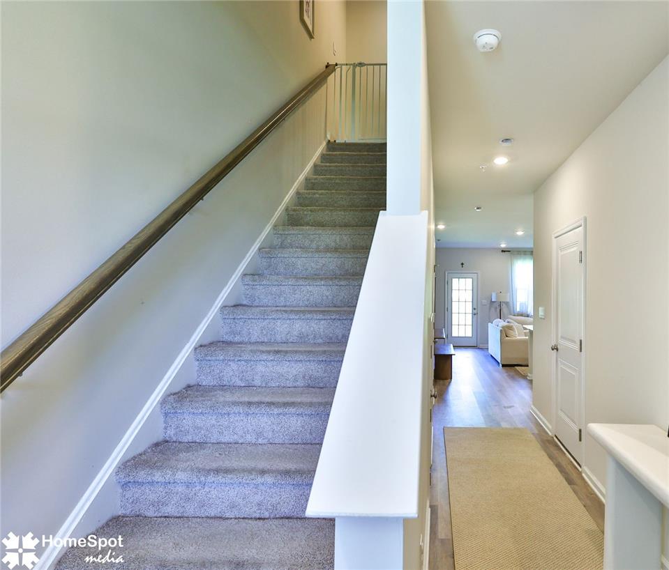 1224 Martin Road Breinigsville, PA 18031 - Photo 4 of 26