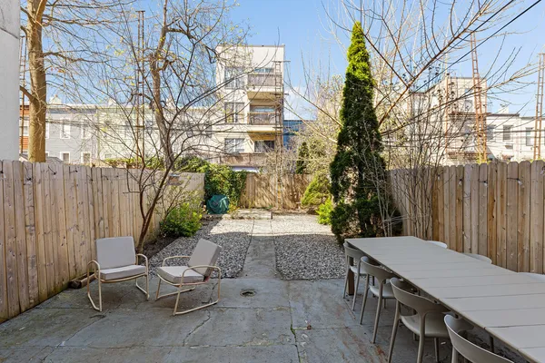 $3,200,000 | 285 A Kingsland Avenue | Greenpoint