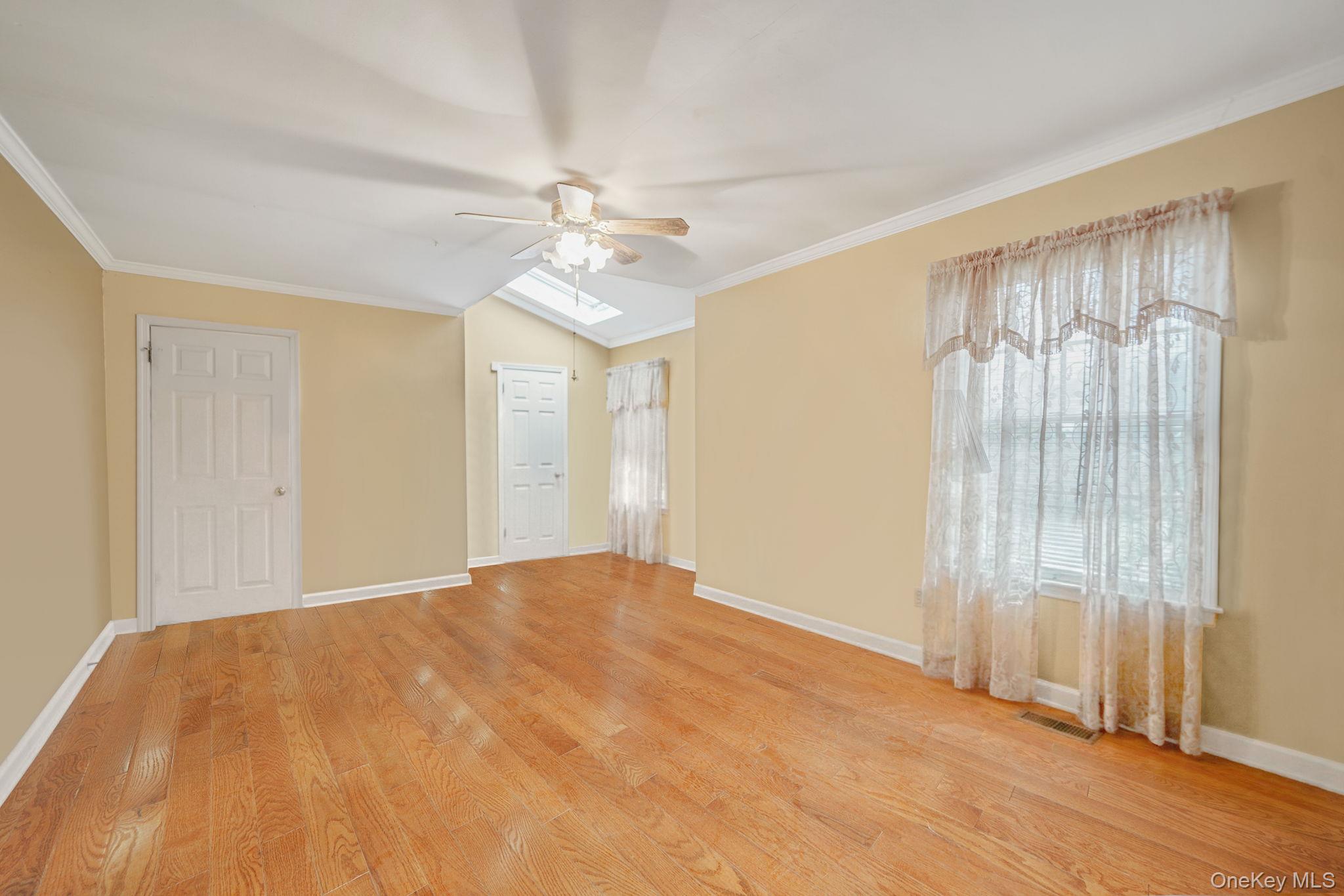 7 Rugby Road Westbury, NY 11590 - Photo 17 of 46