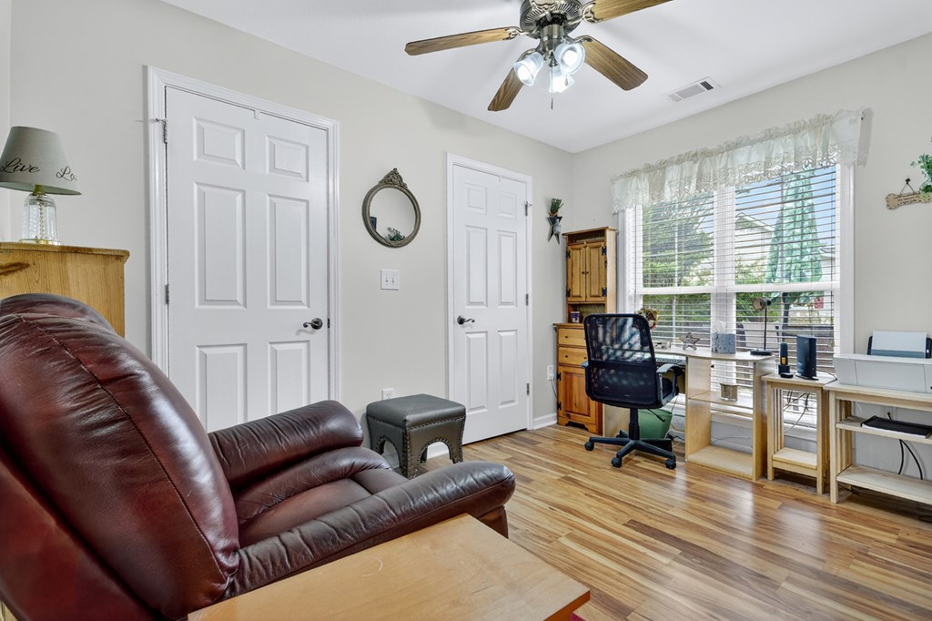 66 Westward Lane Blue Ridge, GA 30513 - Photo 28 of 34 a living room with furniture