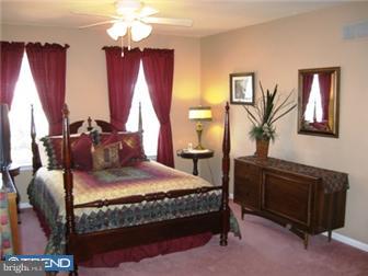 2504 Goddard Avenue Sinking Spring, PA 19608 - Photo 6 of 12 Bedroom - Main