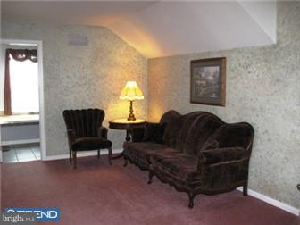 2504 Goddard Avenue Sinking Spring, PA 19608 - Photo 7 of 12 Bedroom - Main