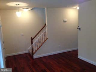 Hardwood floors & Railings