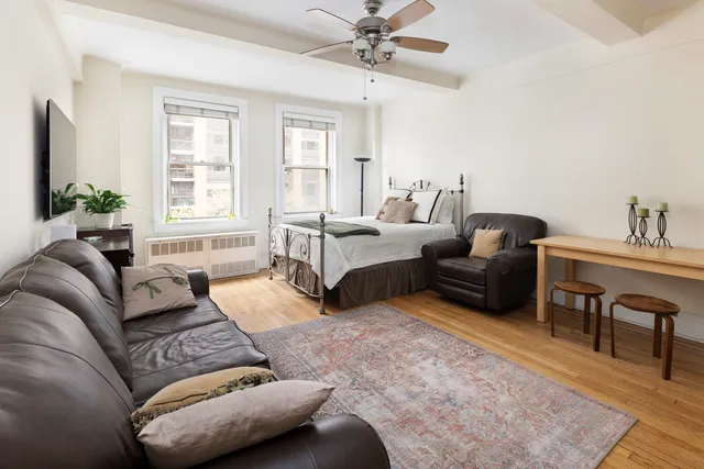 $425,000 | 127 West 79th Street, Unit 4L | Upper West Side