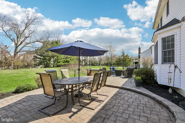 $750,000 | 15 Hilltop Drive, Mount Laurel, NJ 08054