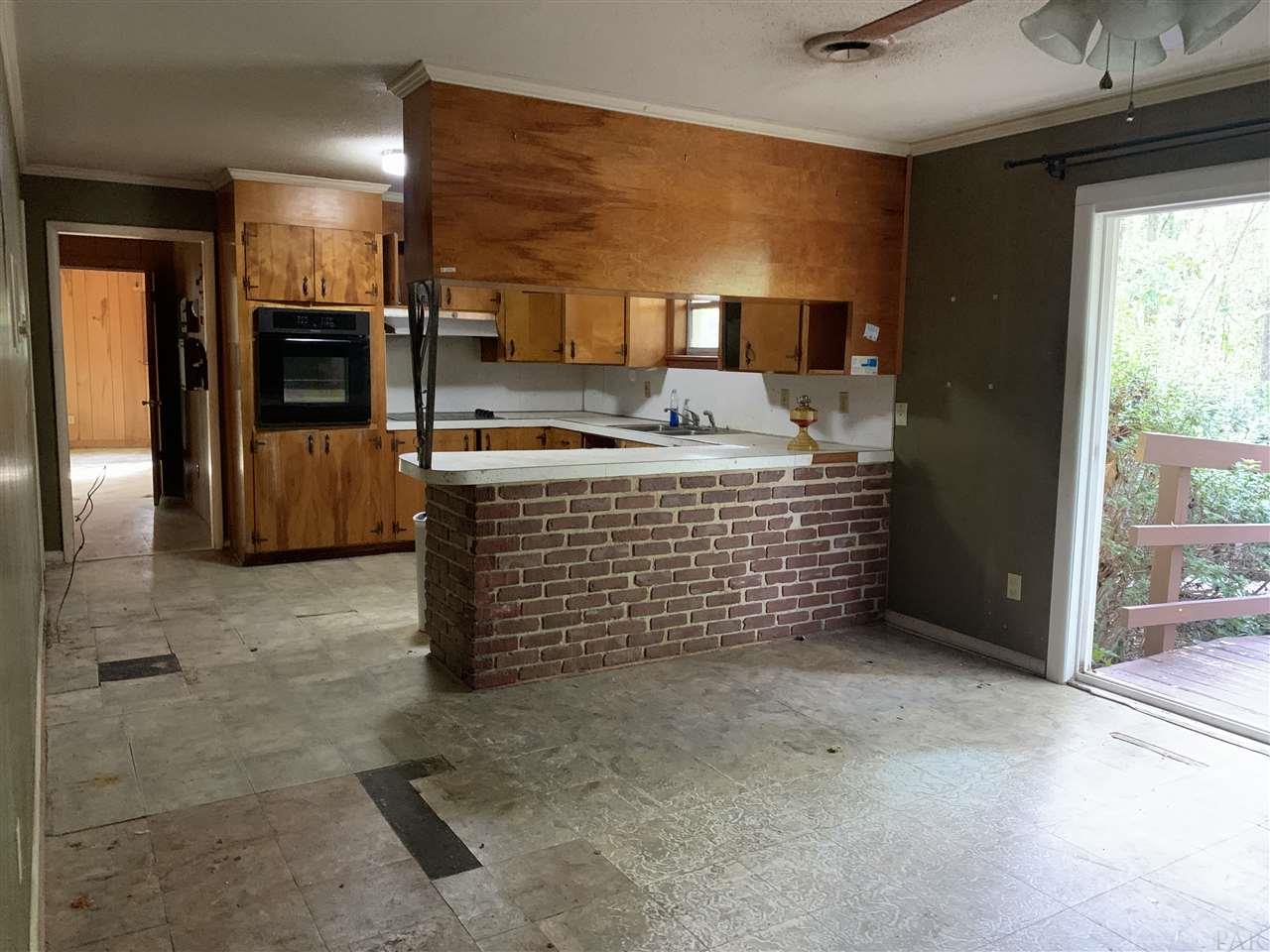 5567 Walker Road Milton, FL 32570 - Photo 18 of 38