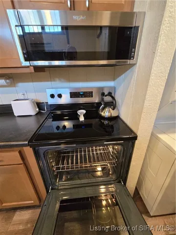 $180,000 | 5789 West Mt Carmel Road, Fredericksburg, IN 47120