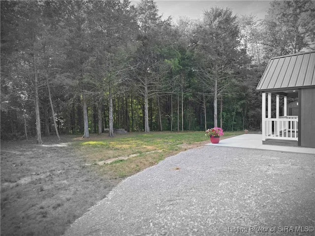 $180,000 | 5789 West Mt Carmel Road, Fredericksburg, IN 47120