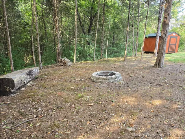 $180,000 | 5789 West Mt Carmel Road, Fredericksburg, IN 47120