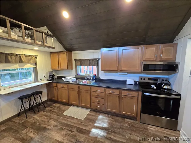 $180,000 | 5789 West Mt Carmel Road, Fredericksburg, IN 47120