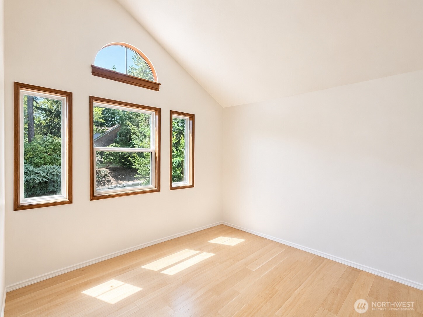 10820 Northeast 183rd Court Bothell, WA 98011 - Photo 26 of 40
