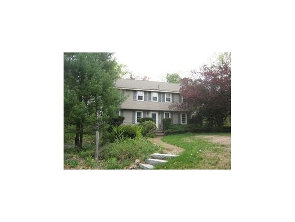 17 Crestwood Road Windham, NH 03087 - Photo 1 of 1