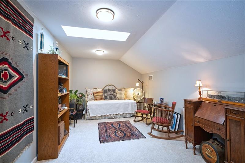 302 Saddlebrook Road Gibsonia, PA 15044 - Photo 20 of 25 Additional Room next to 2nd Floor Bedroom,Use as an Office, Gym, Sewing Area,Extra Bedroom
