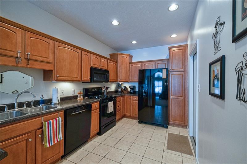 302 Saddlebrook Road Gibsonia, PA 15044 - Photo 8 of 25 Beautiful Hardwood Cabinetry with Updated Kitchen
