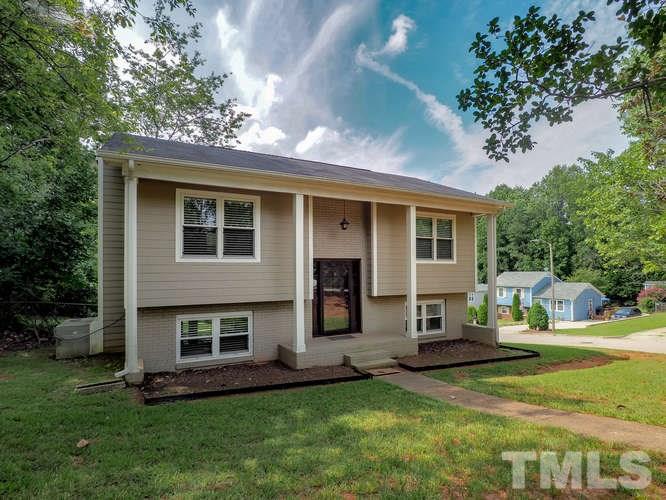 213 Sawmill Road Raleigh, NC 27615 - Photo 3 of 25
