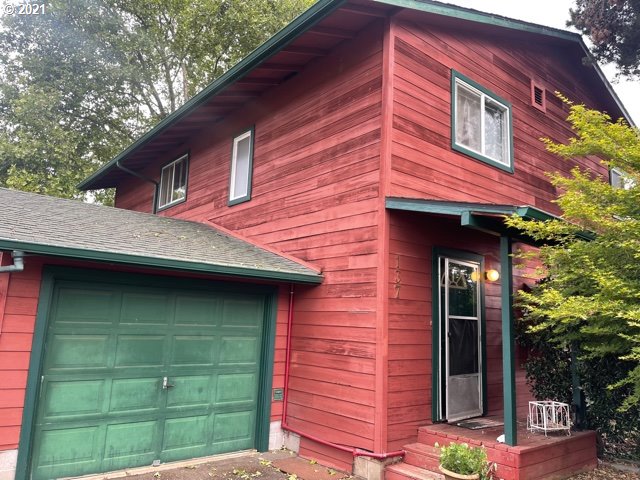 135 South R Street Cottage Grove, OR 97424 - Photo 1 of 23 Gallery Image 1