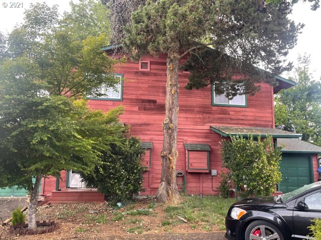 135 South R Street Cottage Grove, OR 97424 - Photo 23 of 23 Gallery Image 23