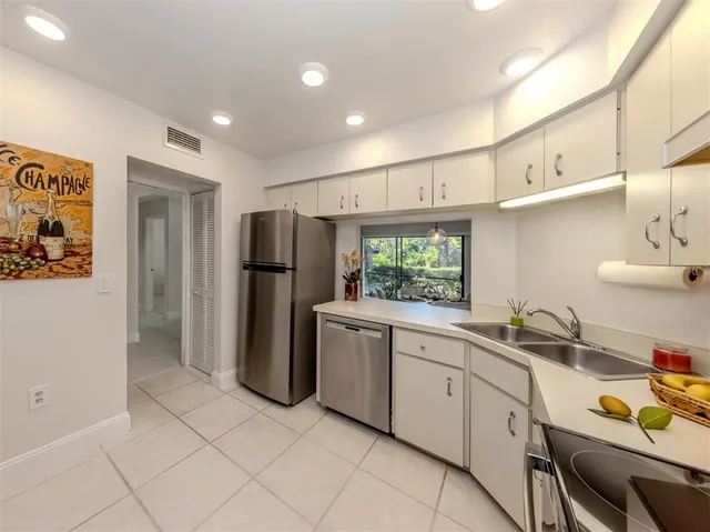 $175,000 | 200 Woodland Drive, Osprey, FL 34229