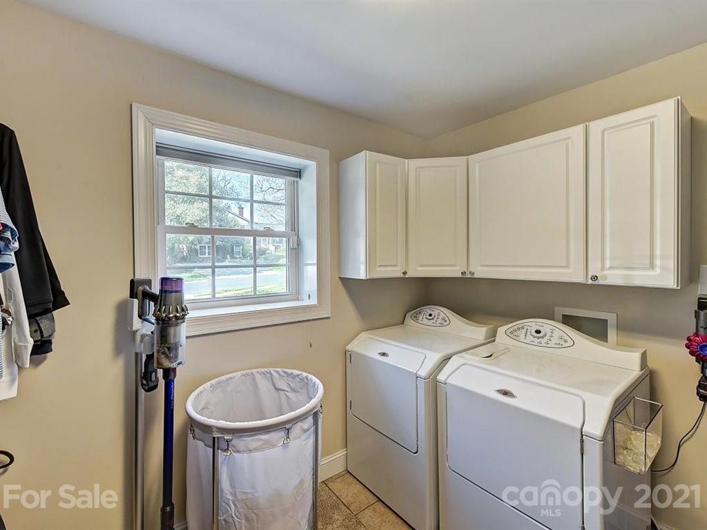 5121 Murrayhill Road Charlotte, NC 28210 - Photo 34 of 47 a utility room with dryer and washer