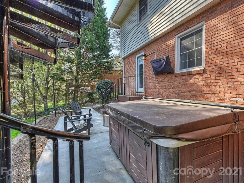 5121 Murrayhill Road Charlotte, NC 28210 - Photo 38 of 47 a view of backyard with furniture and outdoor seating