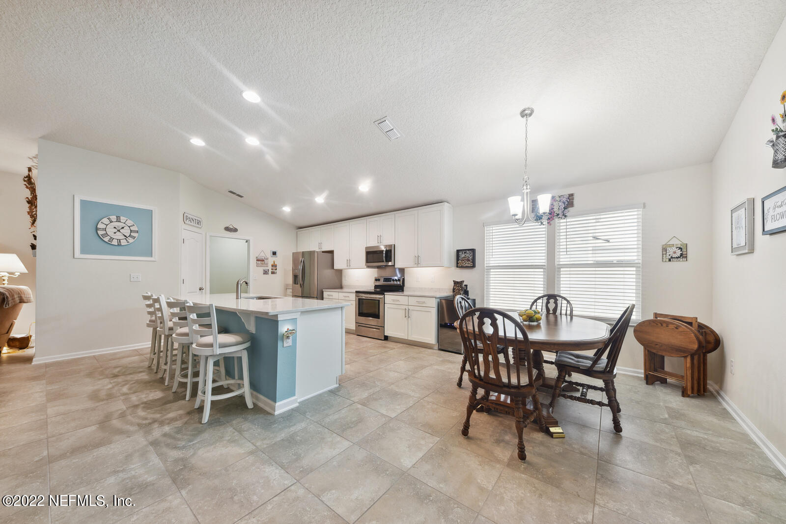 102 North Hamilton Springs Road St. Augustine, FL 32084 - Photo 11 of 32 Breakfast Nook
