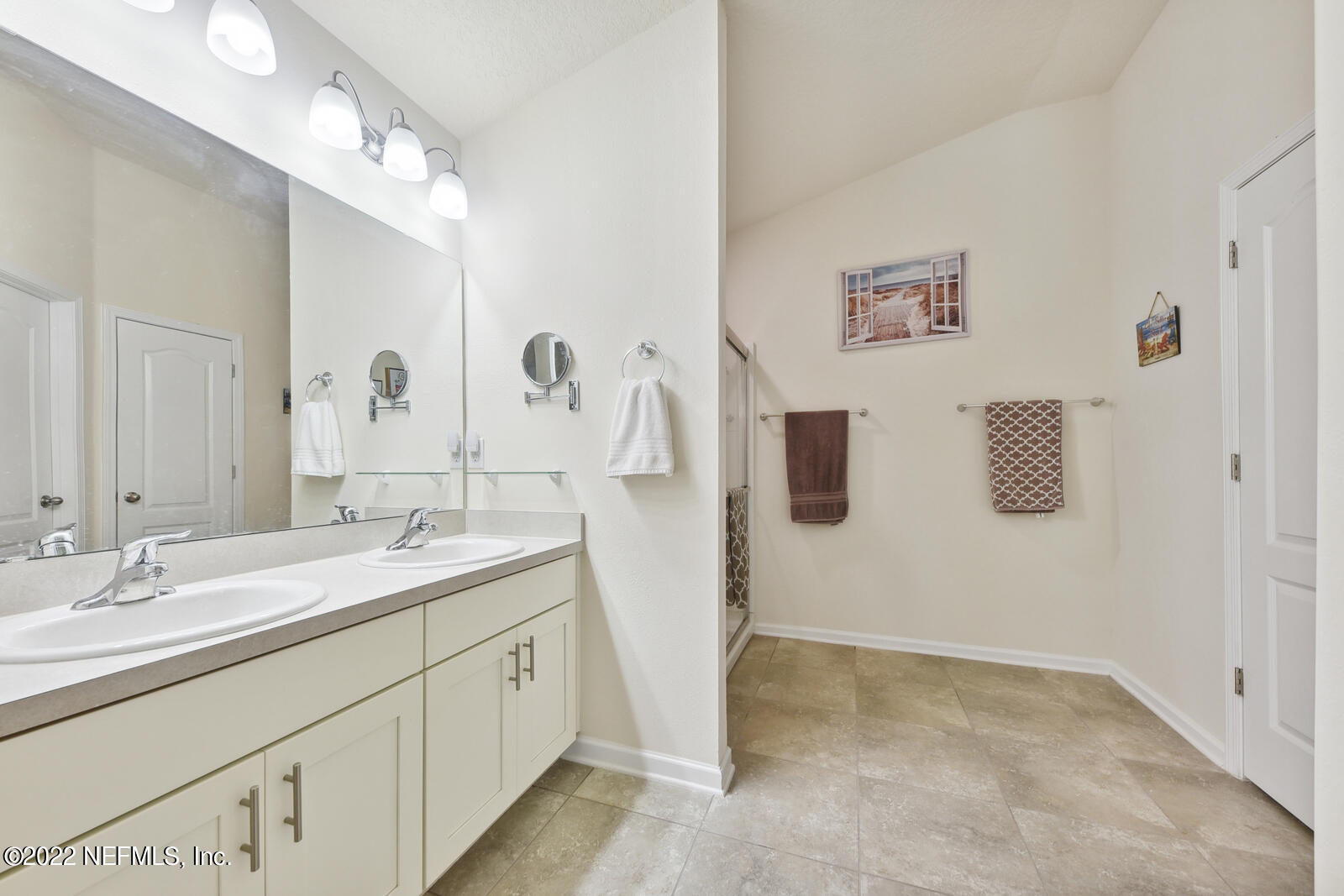 102 North Hamilton Springs Road St. Augustine, FL 32084 - Photo 14 of 32 Master Bath