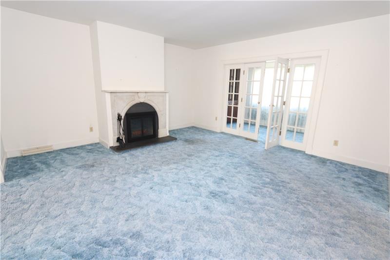 1143 Burgettstown Road Hickory, PA 15340 - Photo 3 of 22 Gallery Image 3