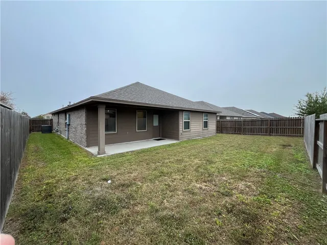 $2,400 | 7721 Iron Man Drive, Corpus Christi, TX 78414