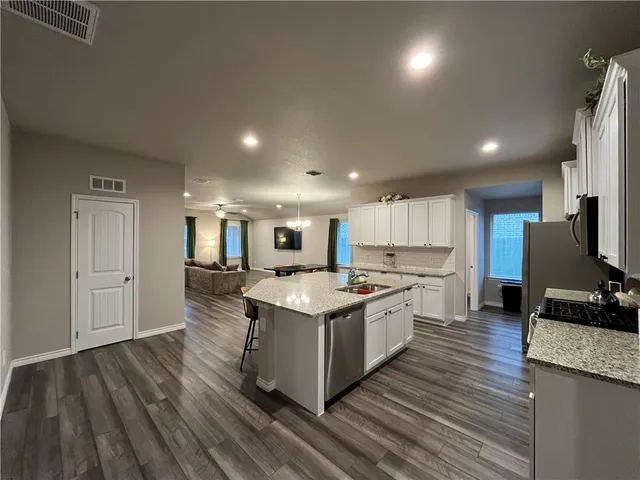 $2,400 | 7721 Iron Man Drive, Corpus Christi, TX 78414