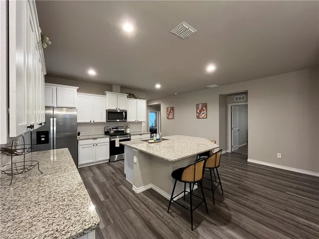 $2,400 | 7721 Iron Man Drive, Corpus Christi, TX 78414