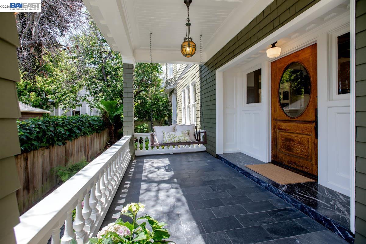 1111 Union Street Alameda, CA 94501 - Photo 4 of 57