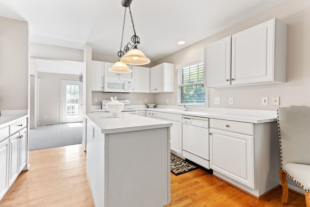 1050 Pointe Pl Boulevard Rochester, MI 48307 - Photo 18 of 50 50090838-18.JPG