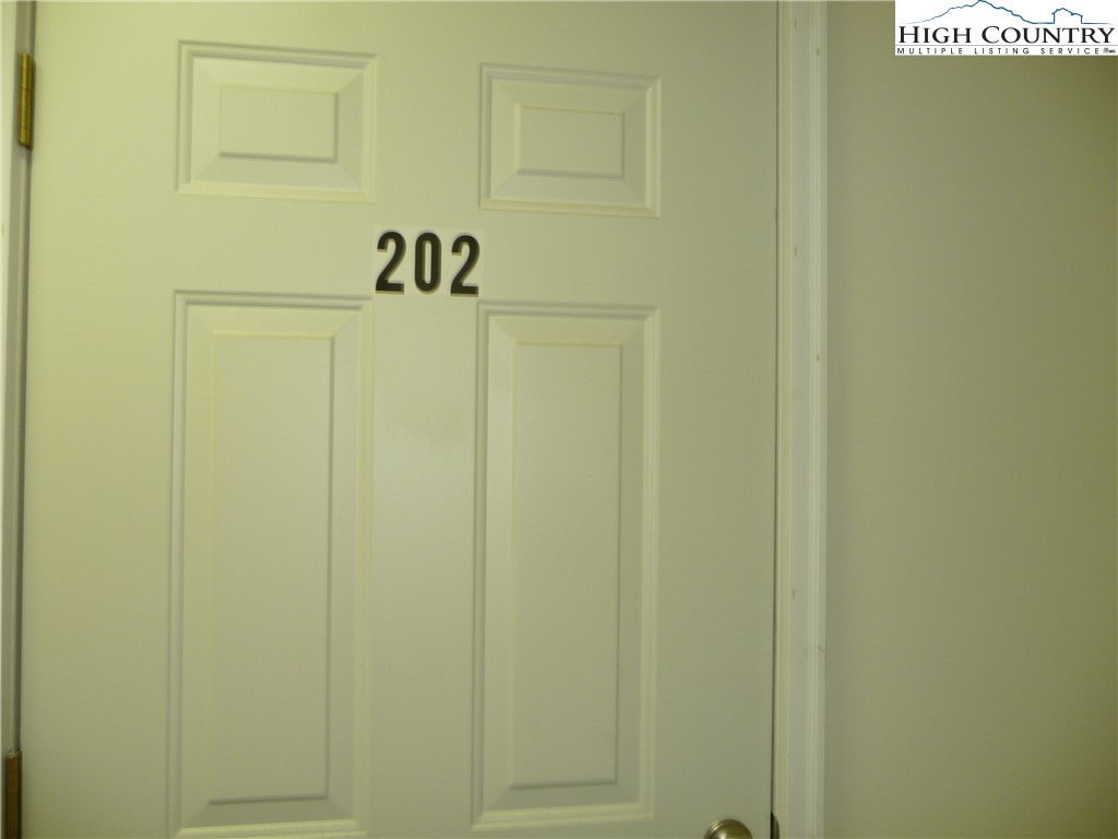 186 Cecil Miller Road, Unit 202 Boone, NC 28607 - Photo 15 of 15 a view of a hallway