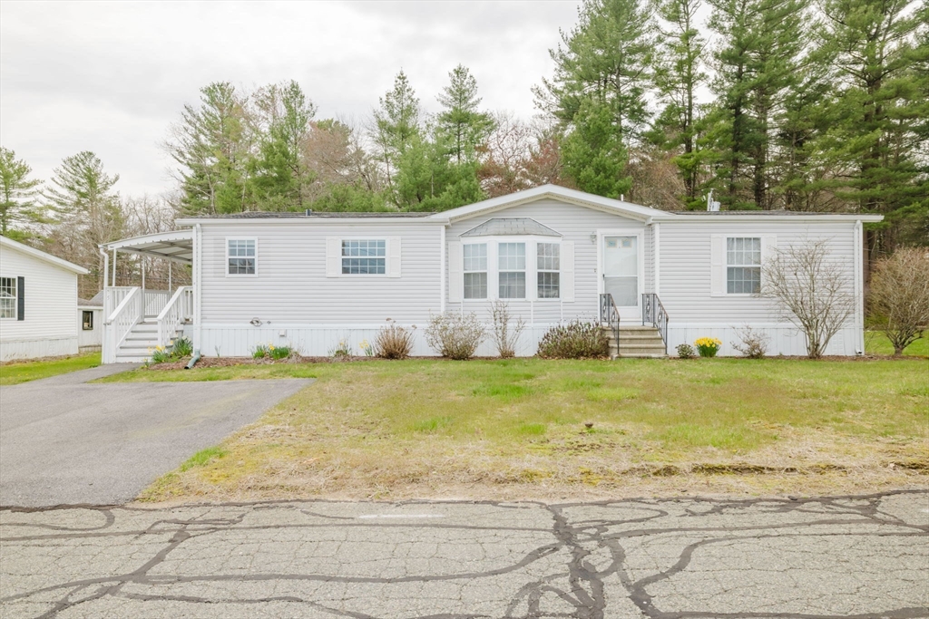 5 Amber Way Raynham, MA 02767 - Photo 1 of 38 Gallery Image 1