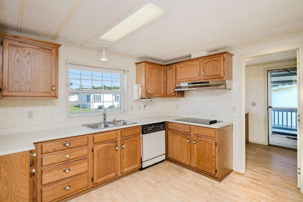 5 Amber Way Raynham, MA 02767 - Photo 13 of 38 Gallery Image 13