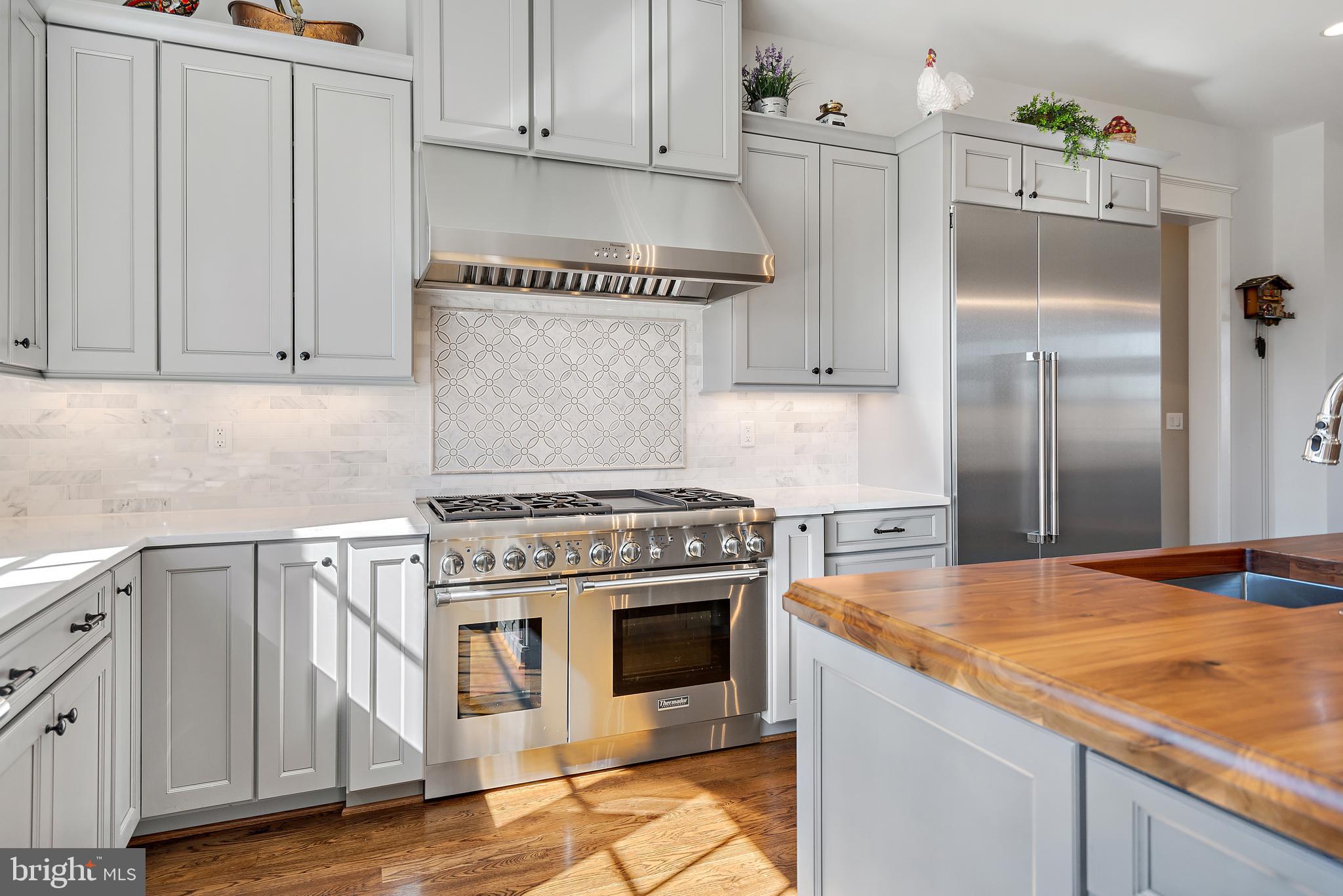 12962 Highland Road Highland, MD 20777 - Photo 17 of 74 Sun Filled Kitchen