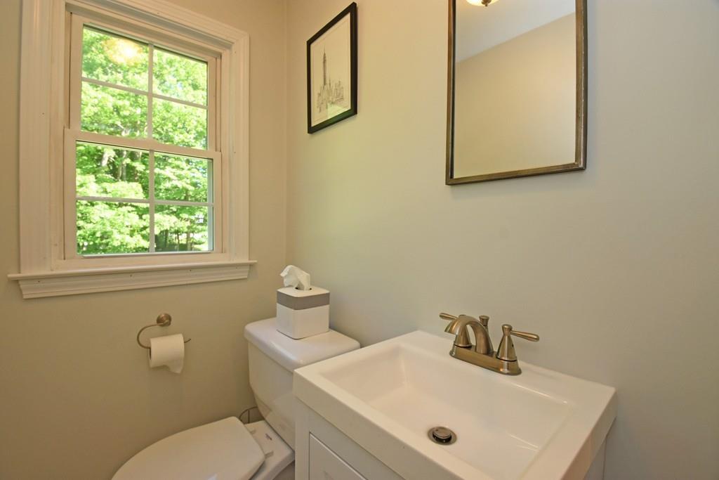 9 Ashwood Road Paxton, MA 01612 - Photo 13 of 27 Gallery Image 13