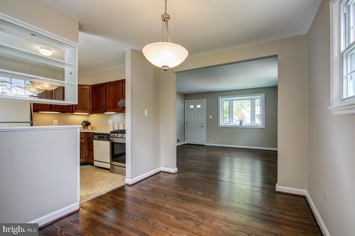 4804 Red Fox Road Rockville, MD 20852 - Photo 12 of 31 Gallery Image 12