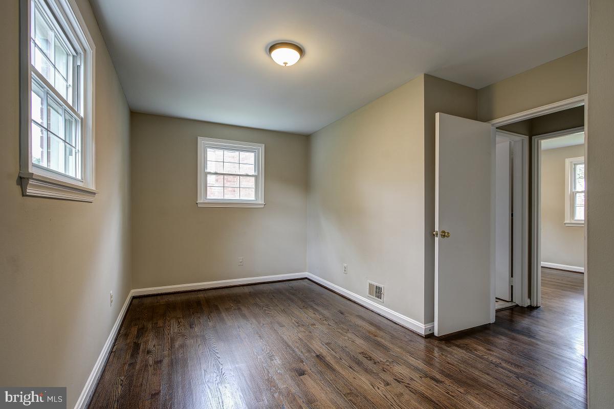 4804 Red Fox Road Rockville, MD 20852 - Photo 17 of 31 Gallery Image 17