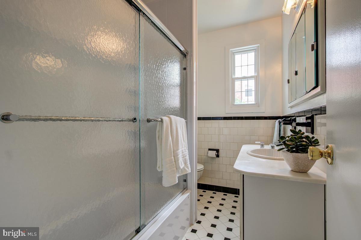 4804 Red Fox Road Rockville, MD 20852 - Photo 20 of 31 Gallery Image 20