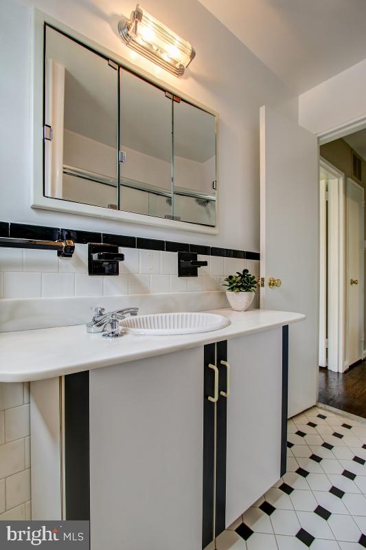 4804 Red Fox Road Rockville, MD 20852 - Photo 21 of 31 Gallery Image 21