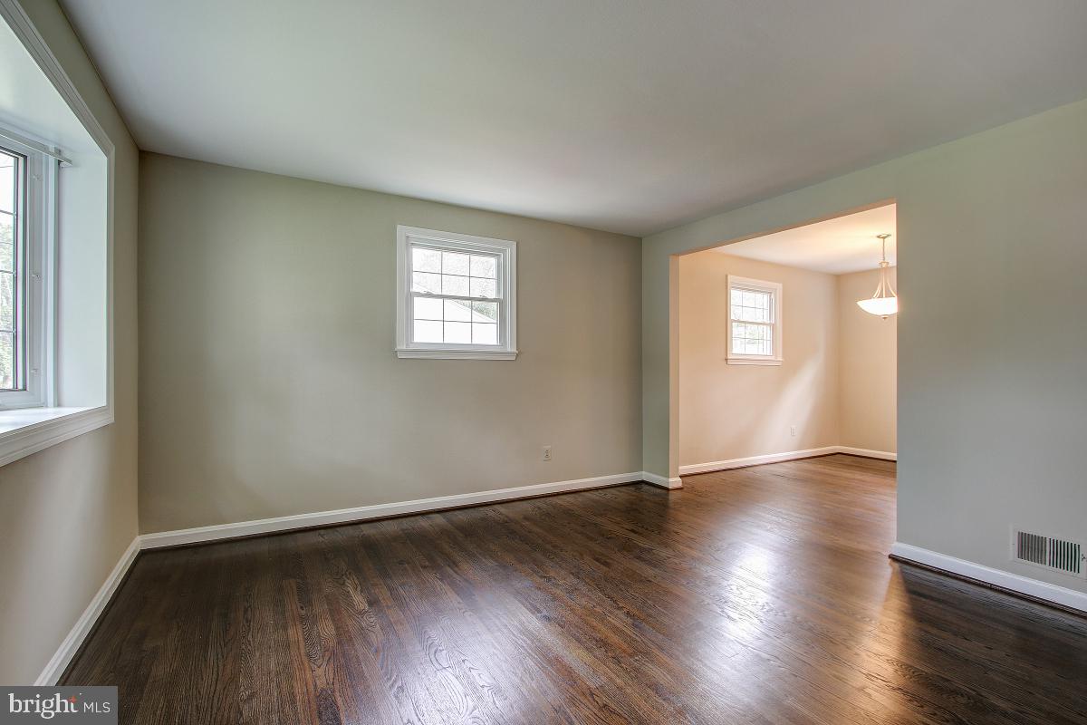 4804 Red Fox Road Rockville, MD 20852 - Photo 6 of 31 Gallery Image 6