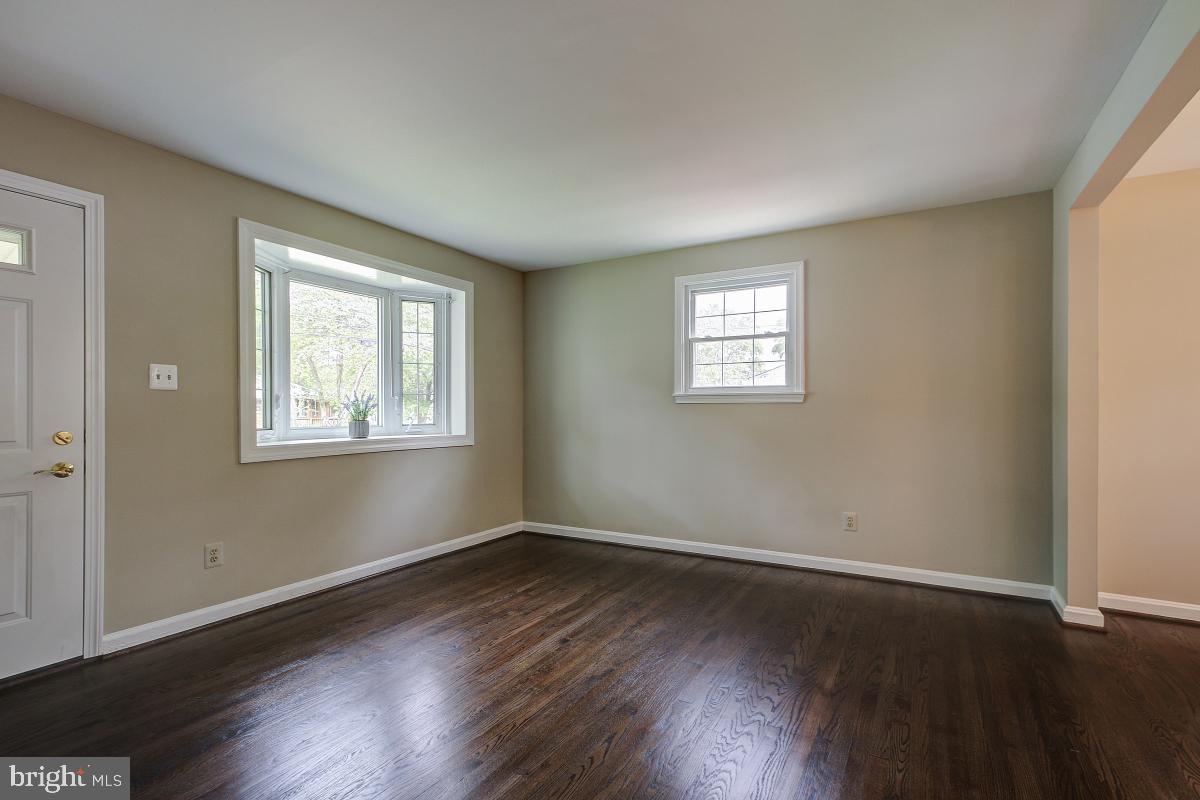 4804 Red Fox Road Rockville, MD 20852 - Photo 7 of 31 Gallery Image 7
